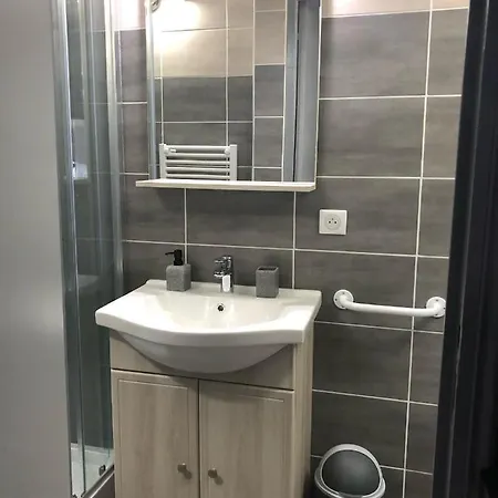 D'hotes Chez Florence فندق مبيت وإفطار Montmerle-sur-Saone