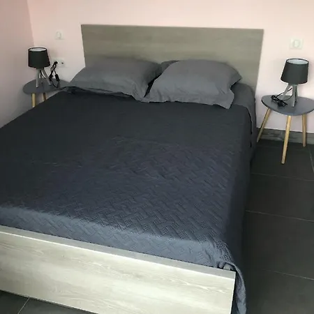 D'hotes Chez Florence فندق مبيت وإفطار 3*