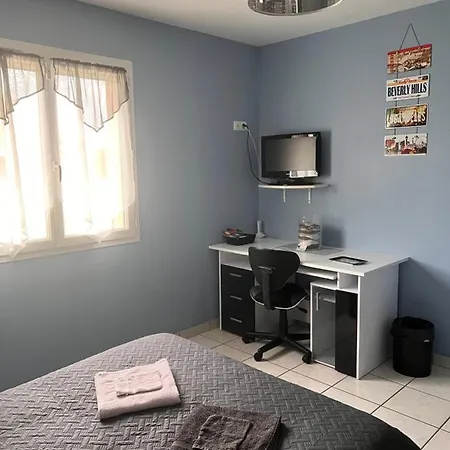 فندق مبيت وإفطار D'hotes Chez Florence Montmerle-sur-Saone