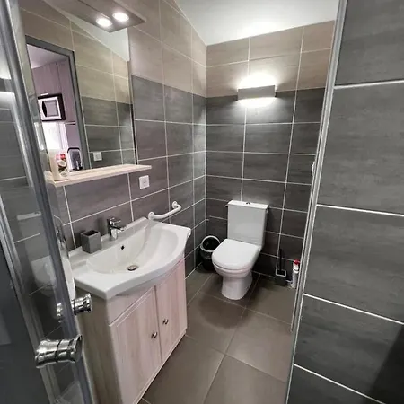 D'hotes Chez Florence فندق مبيت وإفطار Montmerle-sur-Saone