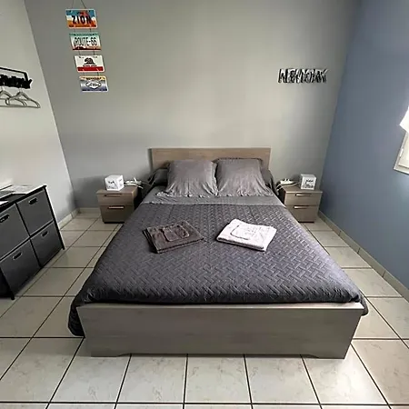 D'hotes Chez Florence فندق مبيت وإفطار Montmerle-sur-Saone